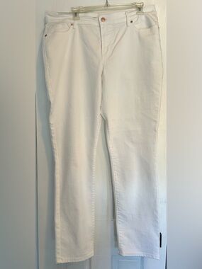 Old Navy curvy profile midrise, white jean